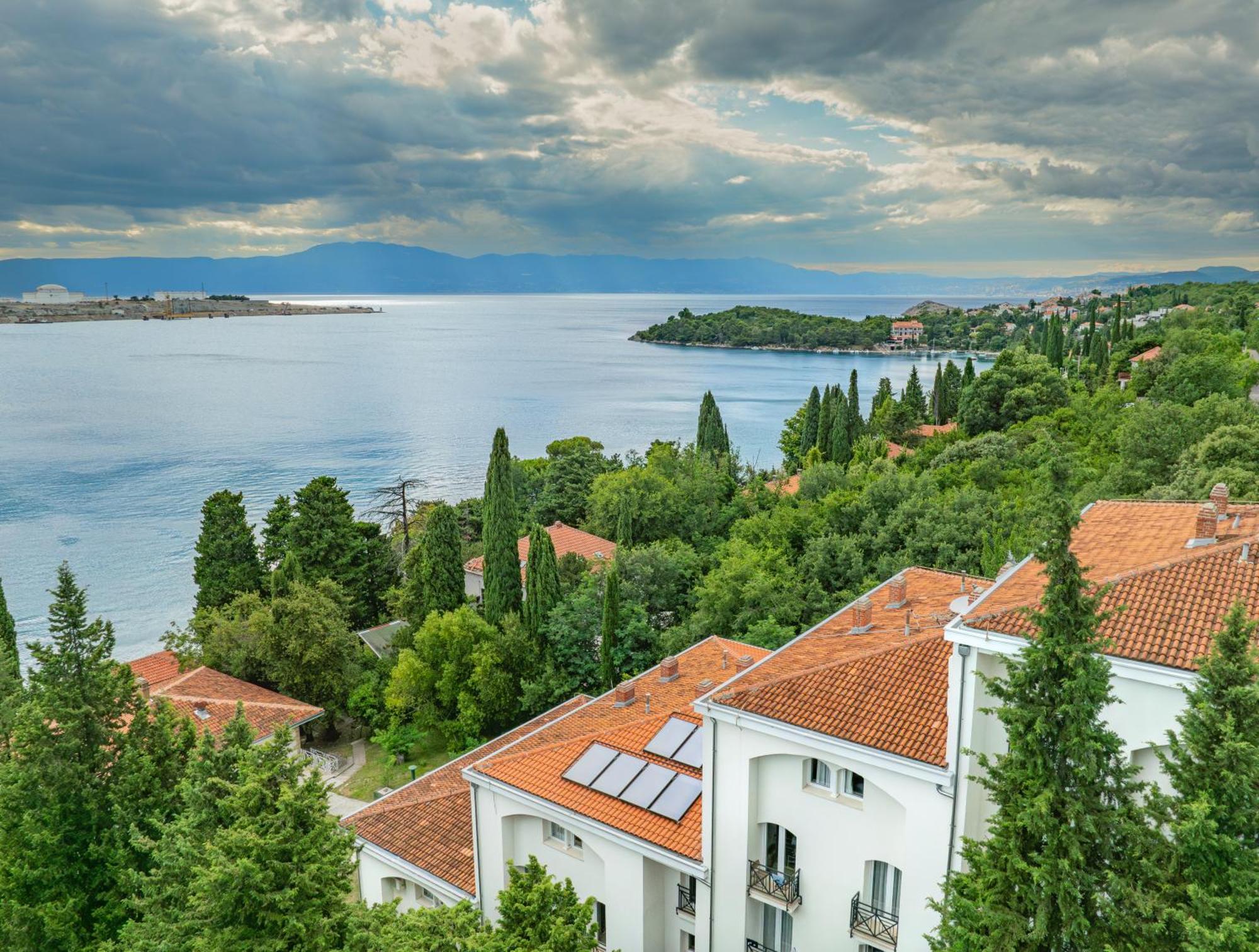 Hotel Delfin Омишаль Екстер'єр фото